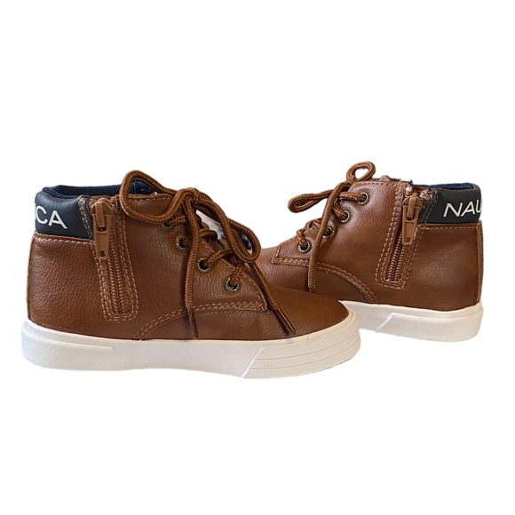 LIKE NEW! Nautica Toddler Chukka Boots with Lace-Up and Zipper Ankle - Picture 5 of 9